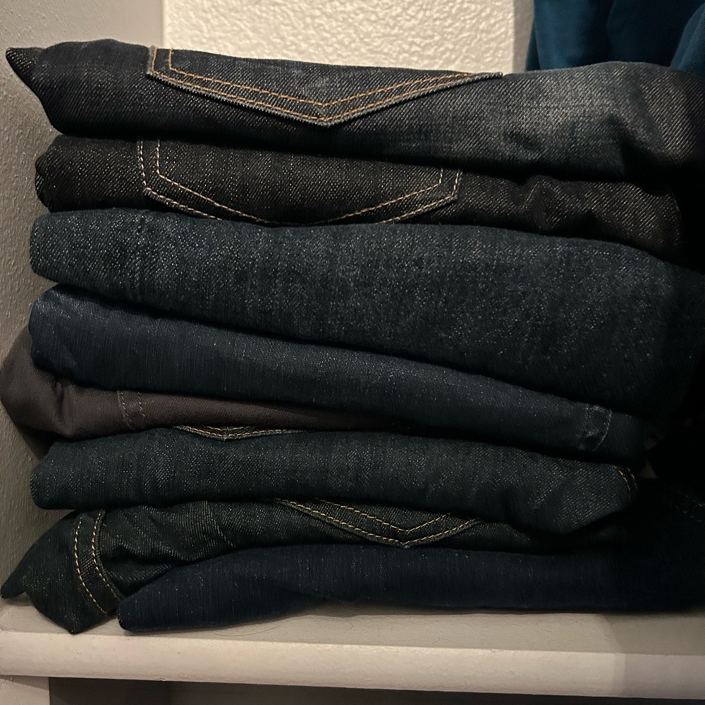 Men’s dark jeans